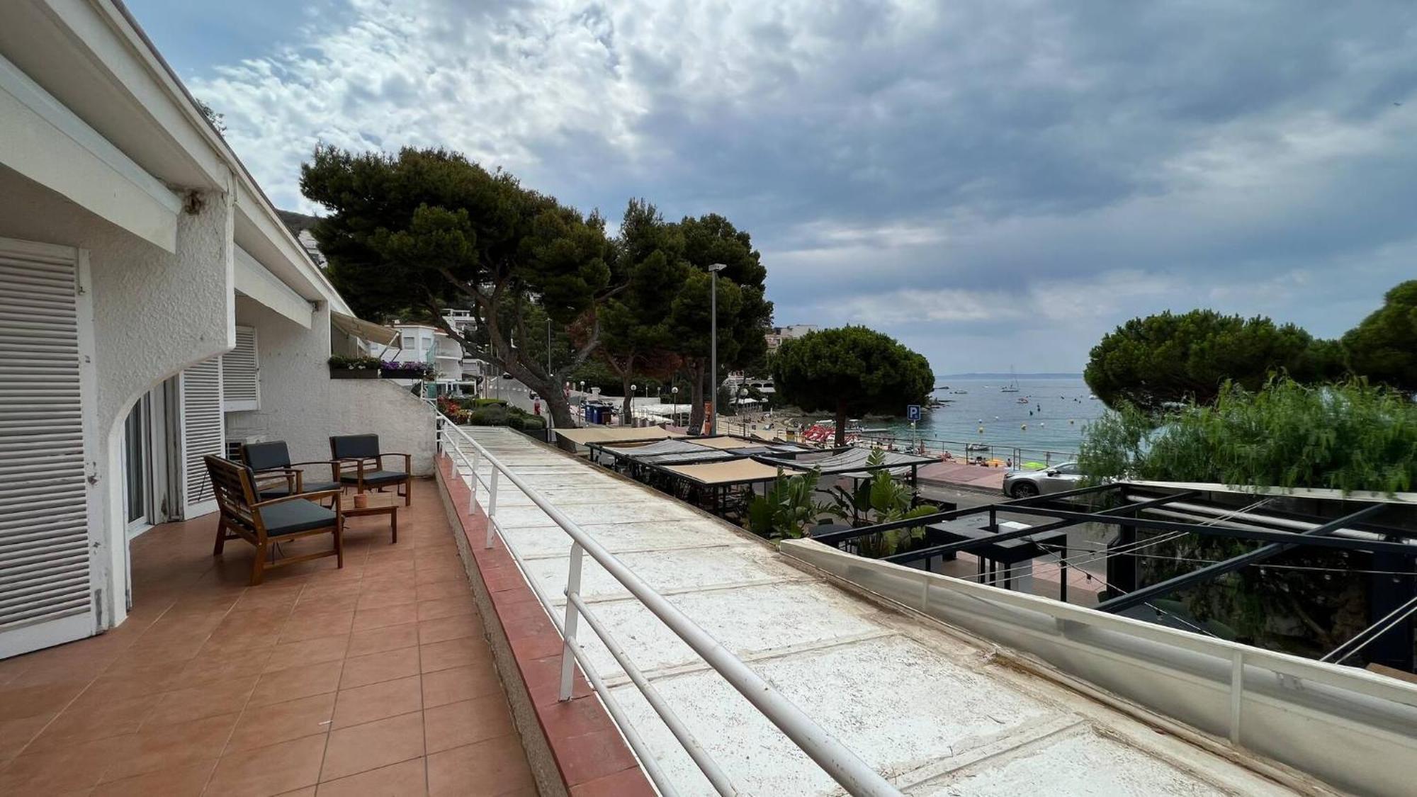 Precioso Apartamento Moderno En Primera Linea Del Mar Av-11 Rosas Exteriör bild