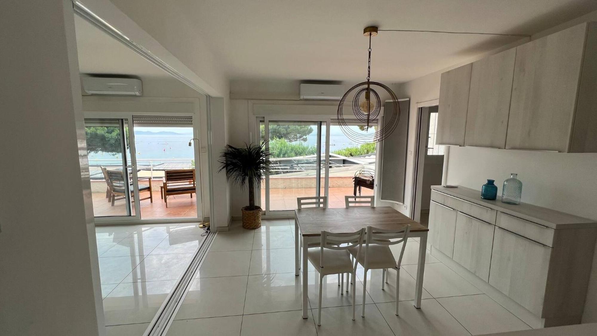 Precioso Apartamento Moderno En Primera Linea Del Mar Av-11 Rosas Exteriör bild